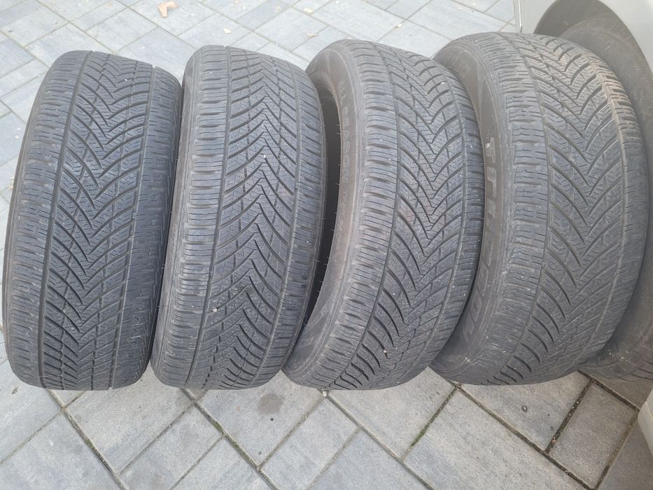 AnvelopeTracmax Uniroyal AllSeasons/  205 55 r16