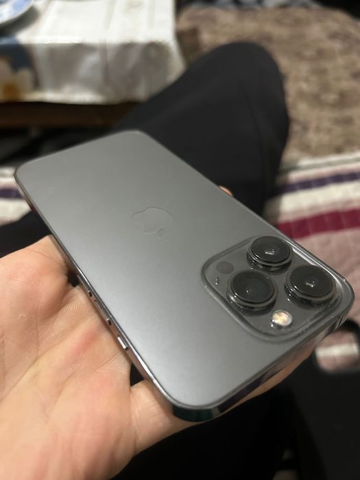 Продам айфон 13 про