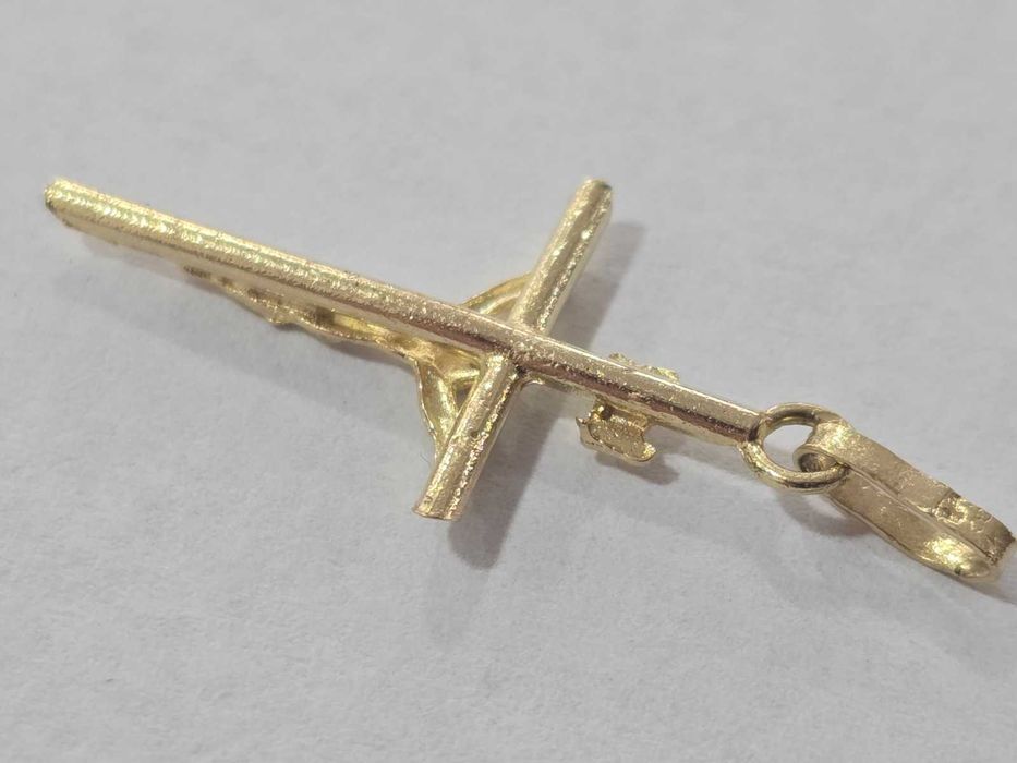 Златно кръстче 14 карата 1гр.