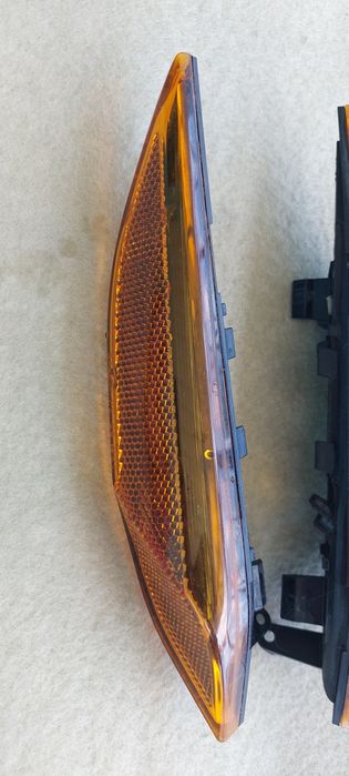 Повторитель поворотника крыла