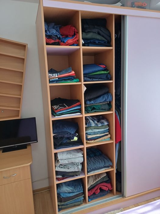 Mobilier dormitor complet-pat, saltea, sifonier, birou,comoda,noptiera