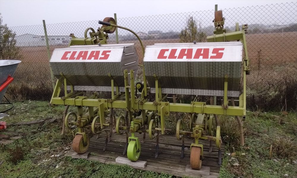 Prasitoare cu fertilizare