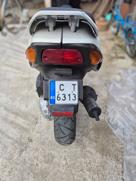 Продавам Скутер PIAGGIO.