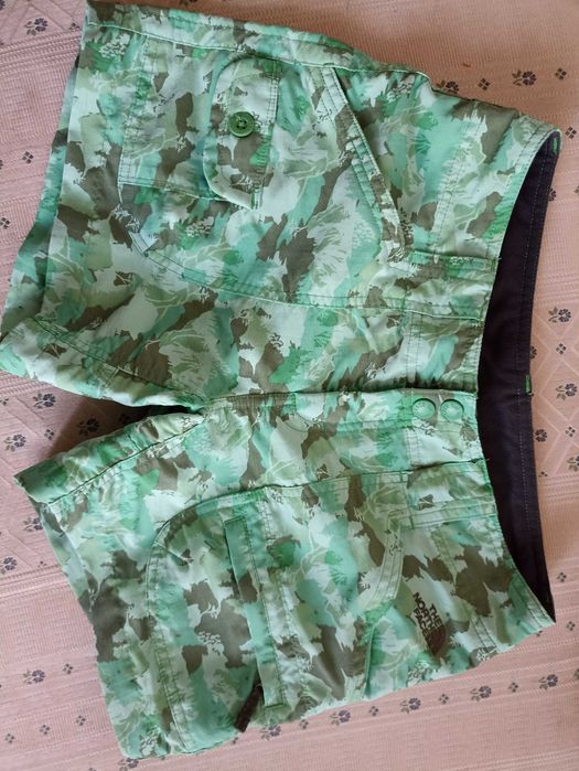 Нови дамски къси панталони North Face