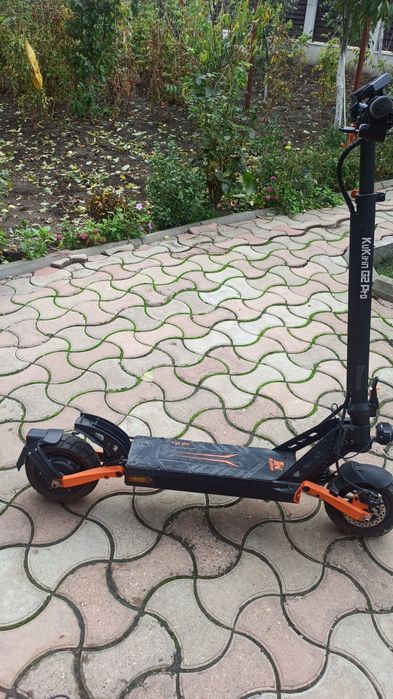 Vând trotineta kugo kirin G2 Pro 2025