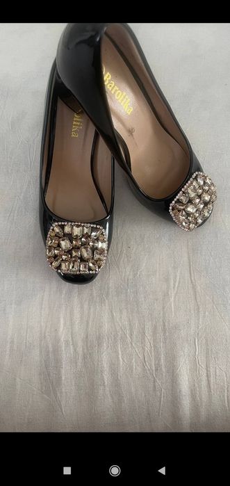 Oyoq kiyimlar yengidey bahoriy