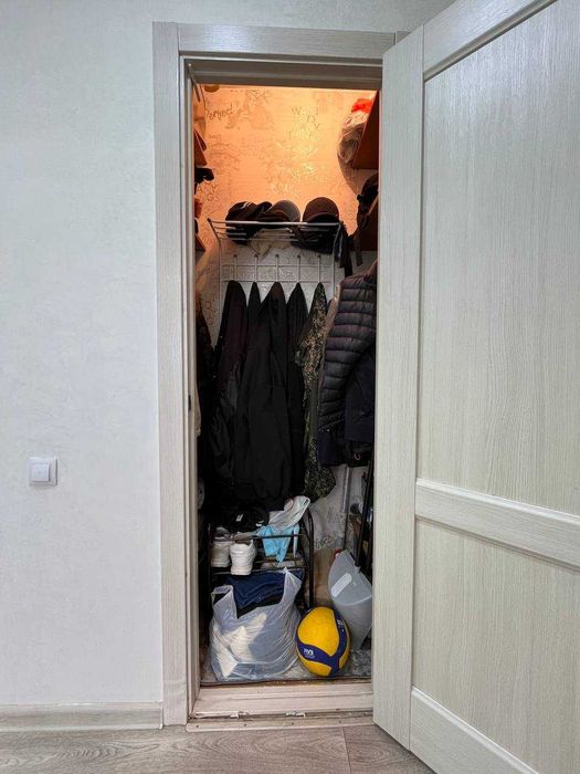 Продаётся 3х, УП, 9 мкр, район Озат