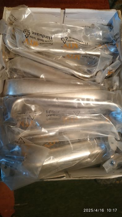 Продам мебельные ручки