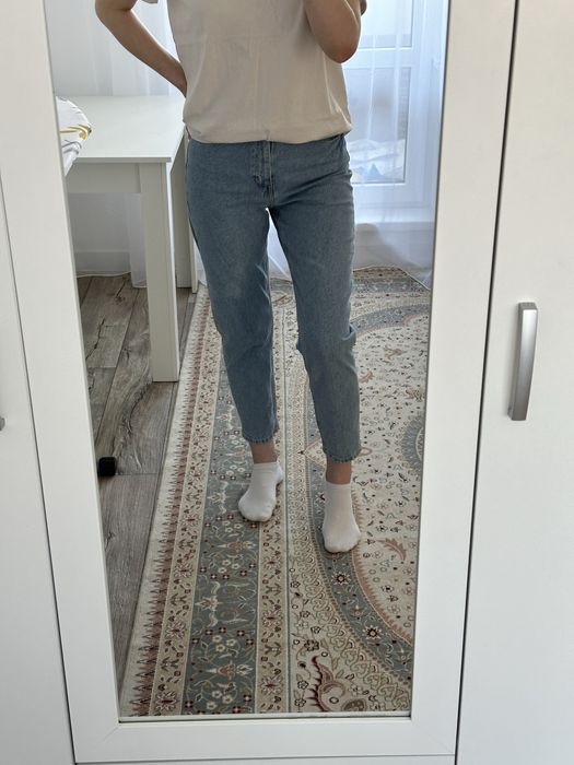 Джинсы мом из H&M
