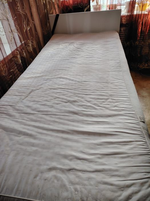 Кровать полуторка