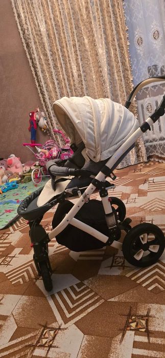 Продам детскую коляску