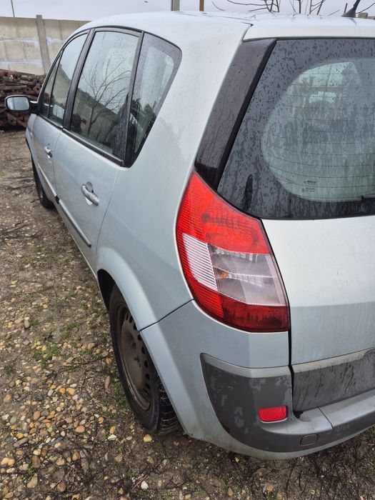 Vand renault scenic stare buna de functionare an 2005
