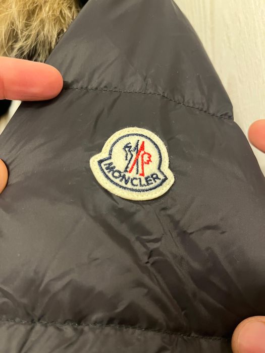 Geaca Moncler marimea 4/L dama