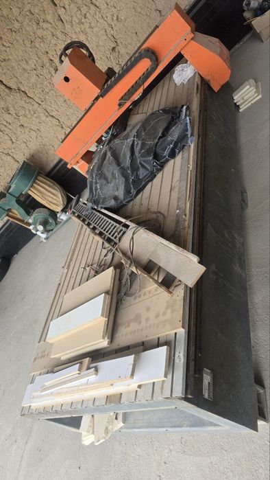 MDF stanok sirochna sotiladi