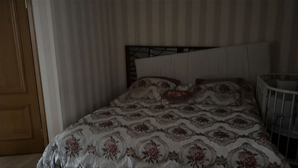 Продается спальный гарнетур