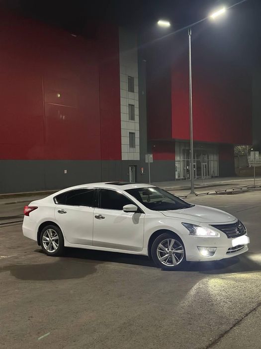 Продам автомобиль Ниссан Теана