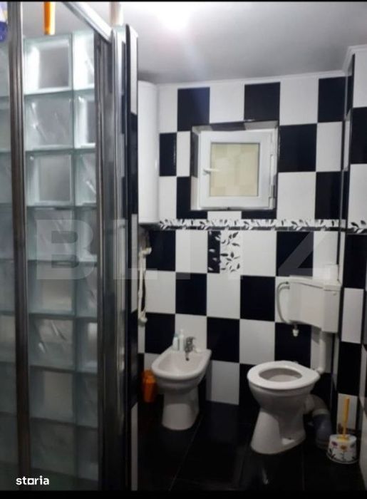 Casa cu piscina P+M, 1.368 mp teren,  Leamna de Sus