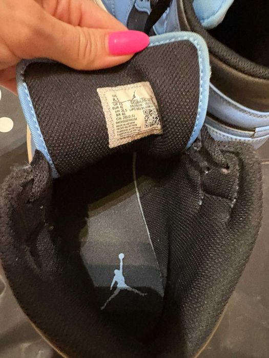 Маратонки Air Jordan 1 Mid University Blue Black