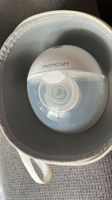 Momcozy M5 Hands-Free