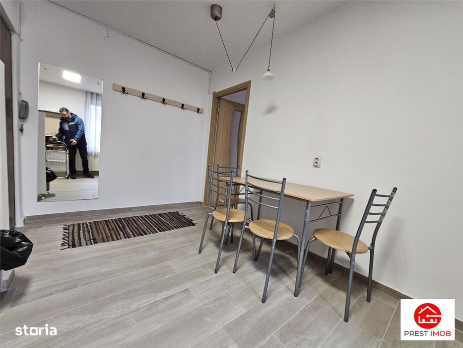 Apartament cu doua camere de inchiriat in zona 7 noiembrie