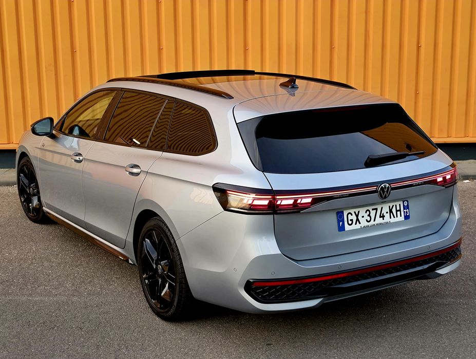 Volkswagen Passat B9 2.0 150 cp R line full