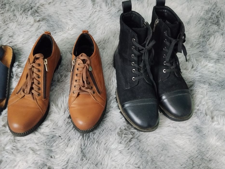 Обувь женская ношеная.