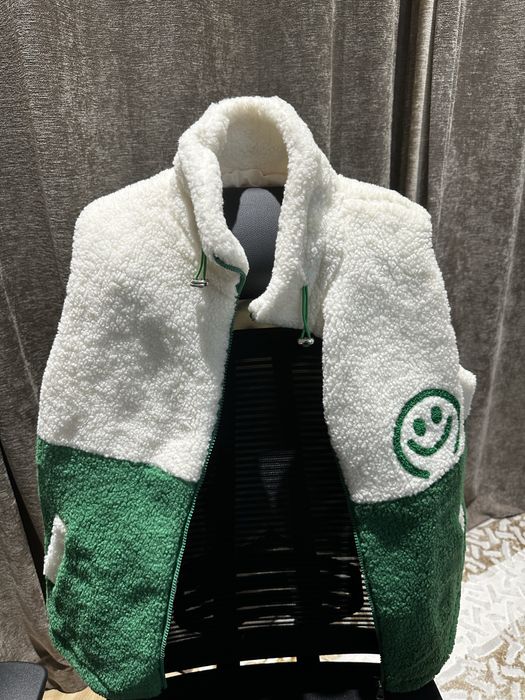 Продается дубленка и жилетка новые