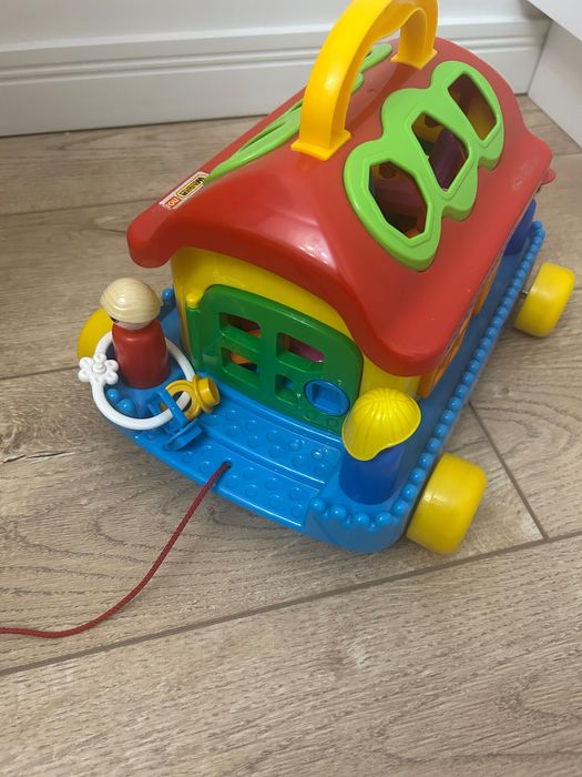 Машинка детская на шнурке с конструктором