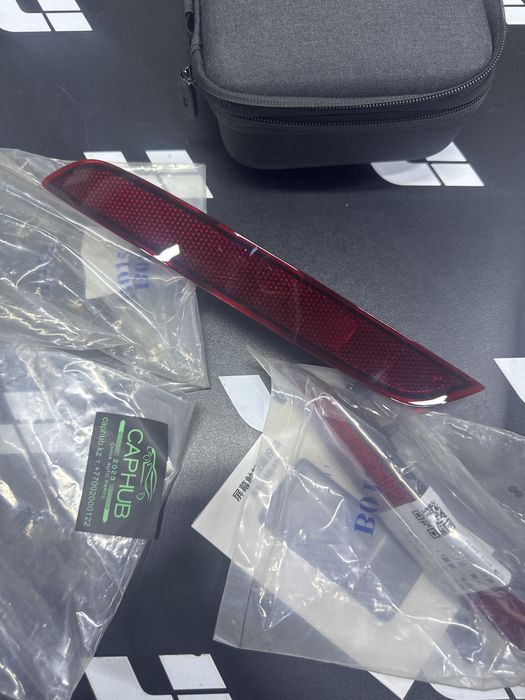 Отражатели на задний бампер для Lixiang L9