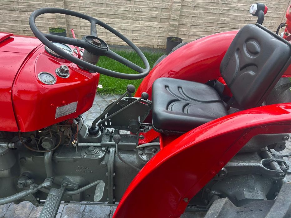 Tractor massey ferguson 35