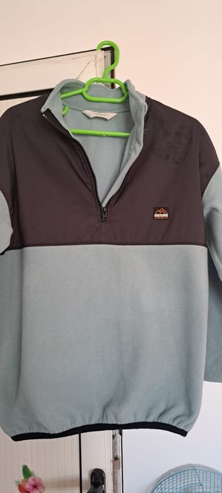 Vând hanorac copii.