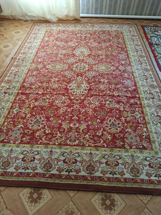Продам ковры и палас