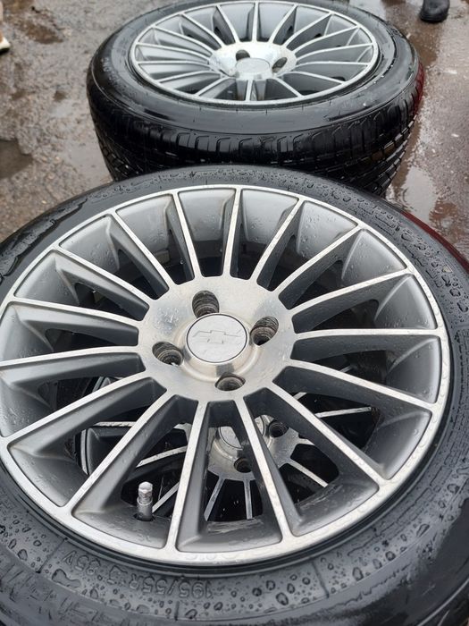 15 R mers 222 diska balon Spark Nexa Lada Vaz