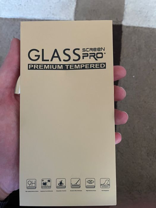 Vand folii de sticla de la Iphone 11 pana la Iphone 16