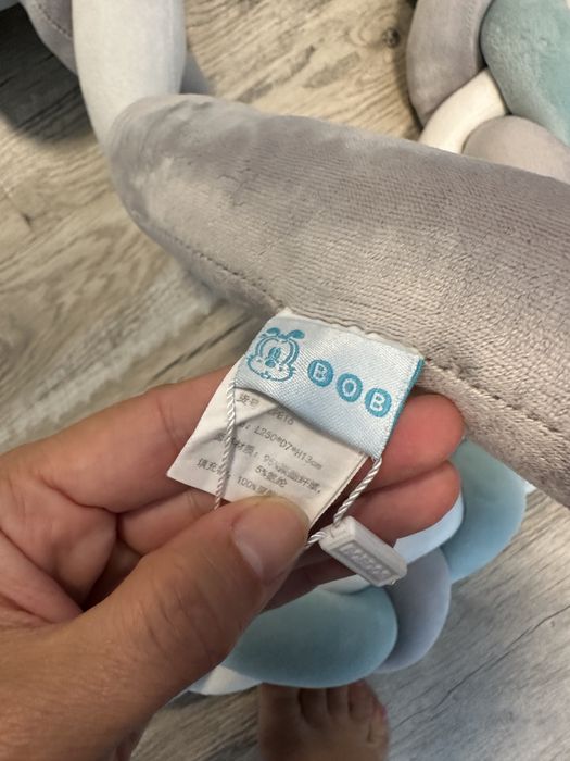 Doua protectii laterale pentru patut, din material moale