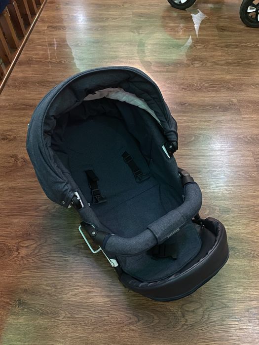 Коляска новая !