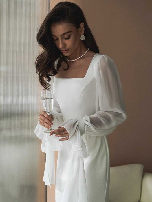 Свадебное платье со шлейфом от Lichi