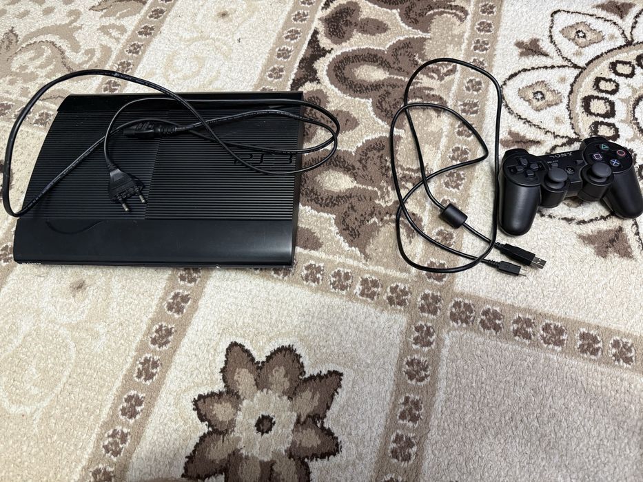 Продам пс3 супер слим