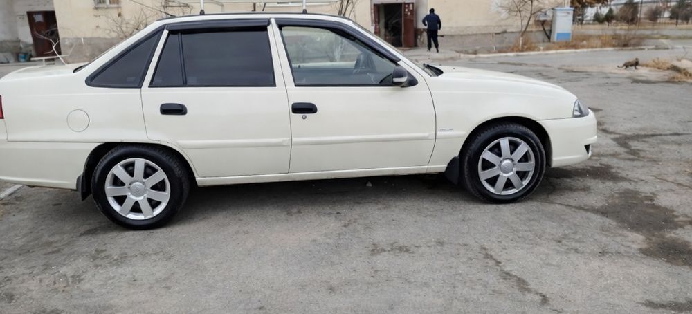 Nexia 2 srochna sotiladi Narhini galishamiz