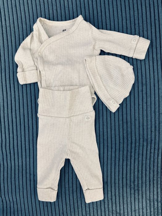 Дрехи за бебе H&M