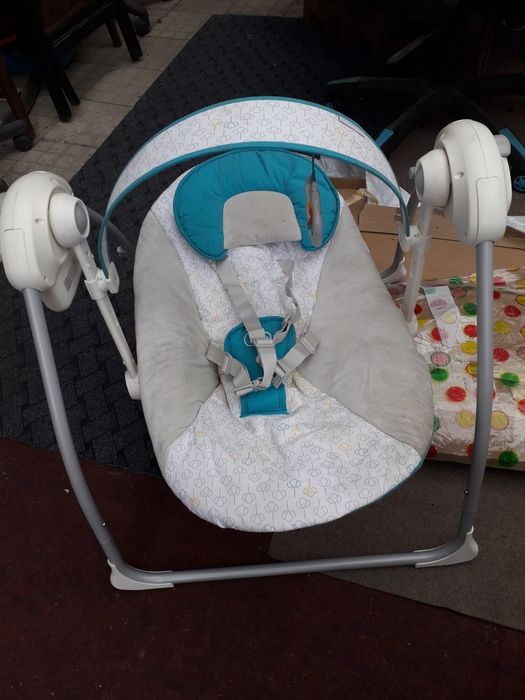 Leagăn pentru Bebelusi