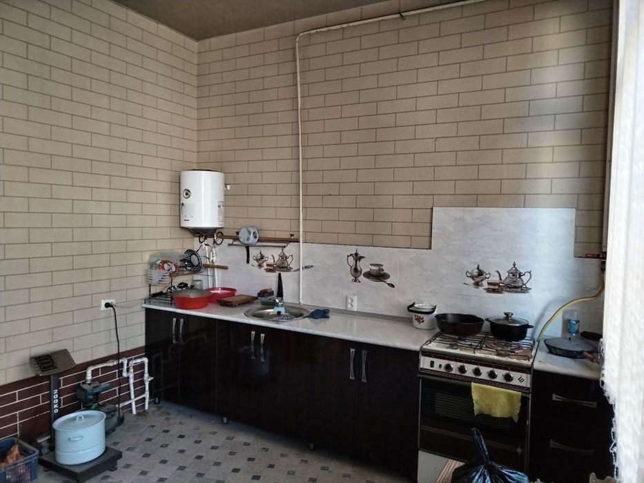 14-сотук 9 та хона 2 та ошхона еуро ремонтли уй  сотилади.