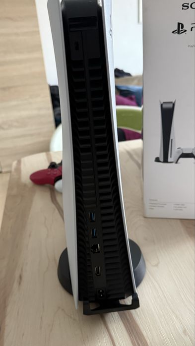 PS5 Disc,2 Manete,FC26 și UFC 5 incluse
