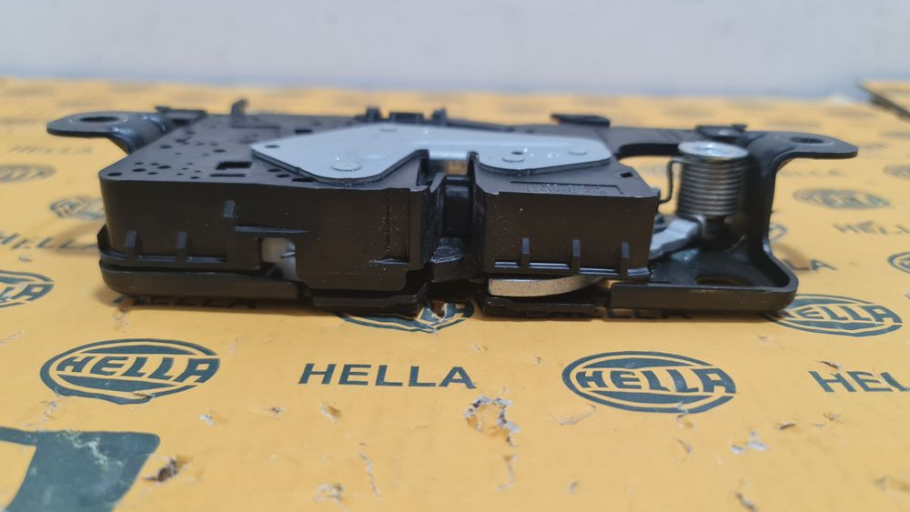 Mecanism broasca portbagaj BMW 1 F40 X1 F48 X3 G01 X4 G02 X5 G05 X6 G06 X7 G07  3 G21 5 G31 7357112