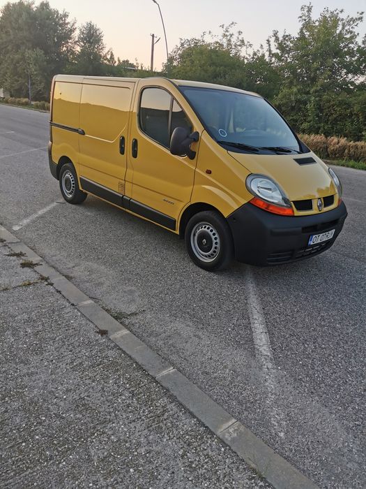 RENAULT Trafic