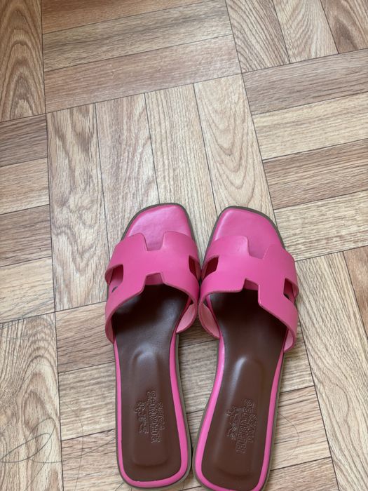 Шлепанцы Хермес.