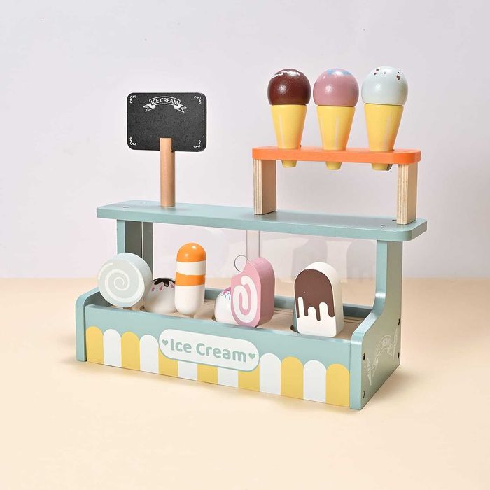 Mini Gelateria - Atelierul de Inghetata la Cornet si pe Bat, Lemn