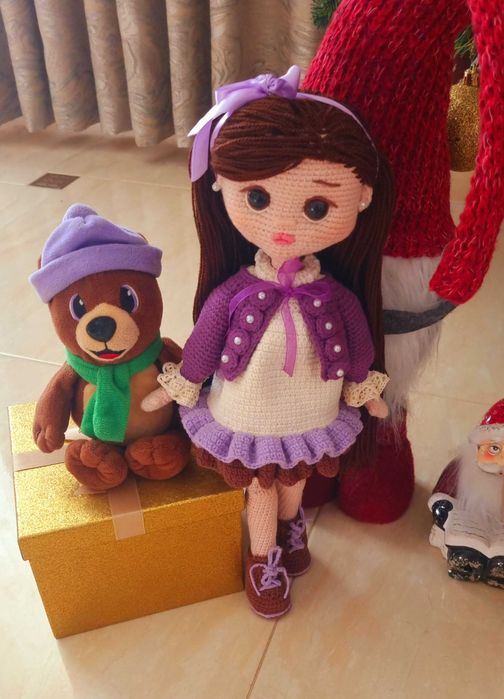 Ръчно плетена кукла