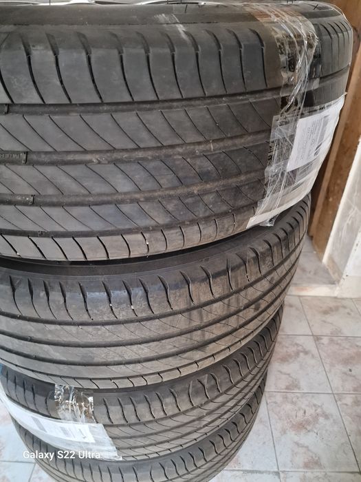 225 55 18 Michelin Dot 22
