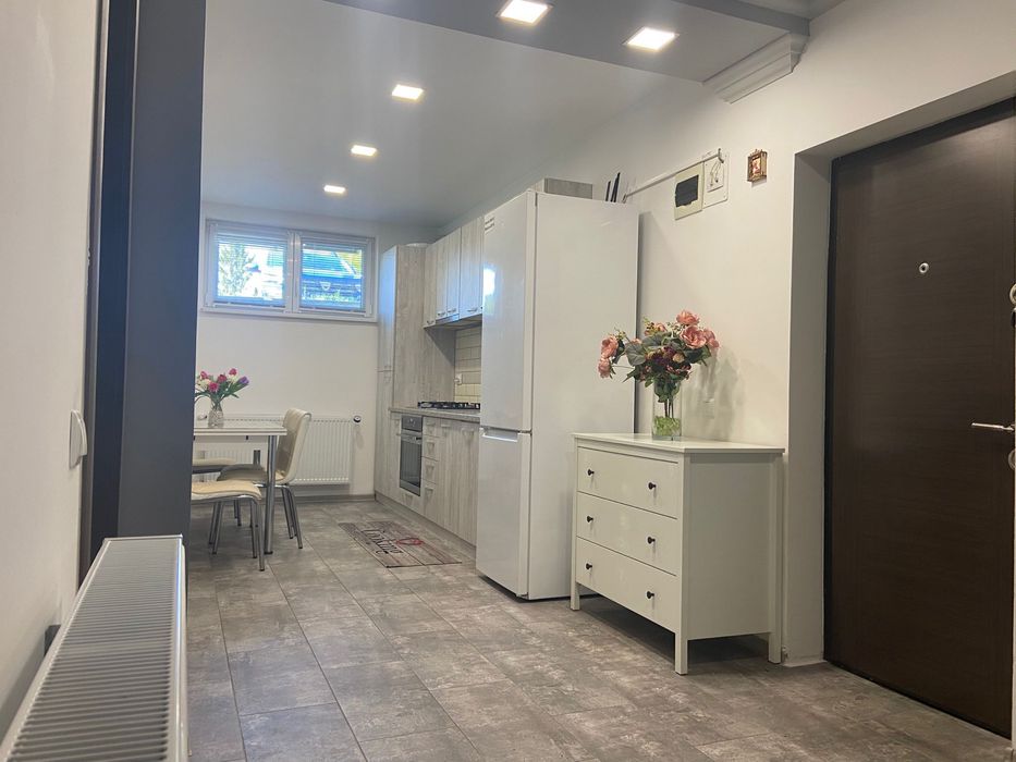 Vand apartament 3 camere Rasnov